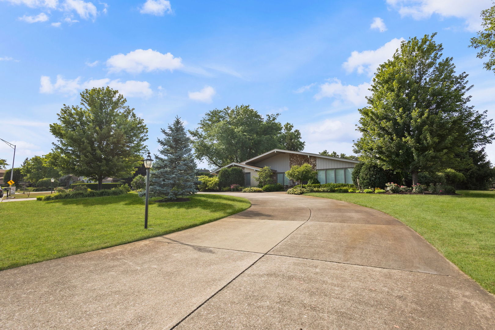 Property Photo: 8340 W 145th Place IL 60462