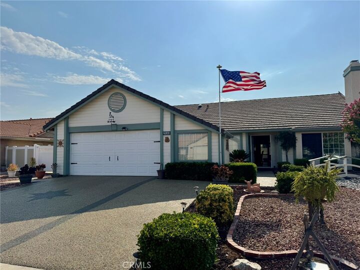 29383 Lake Forest Drive  Menifee CA 92586 photo