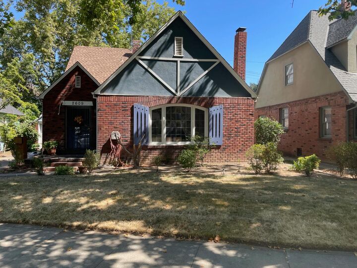 2609 4th Avenue  Sacramento CA 95818 photo