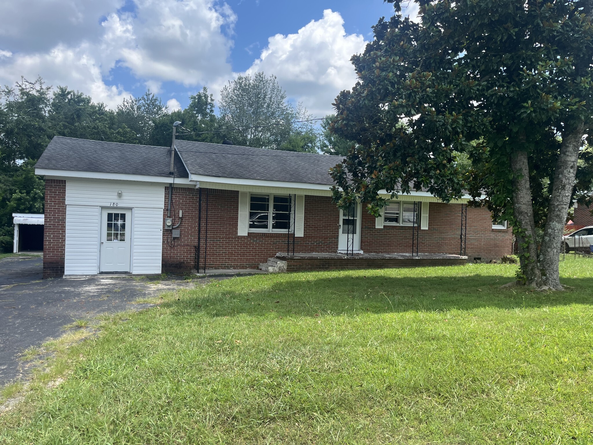 Property Photo:  180 Blakemore Rd  TN 37355 