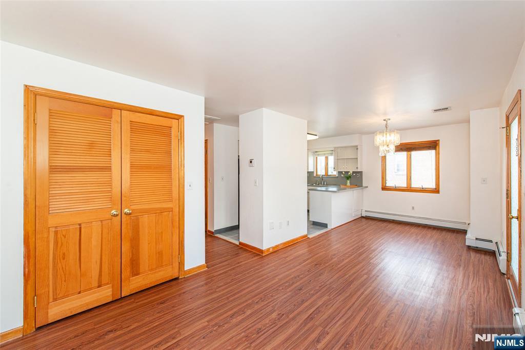 Property Photo:  21 Westminster Place  NJ 07026 