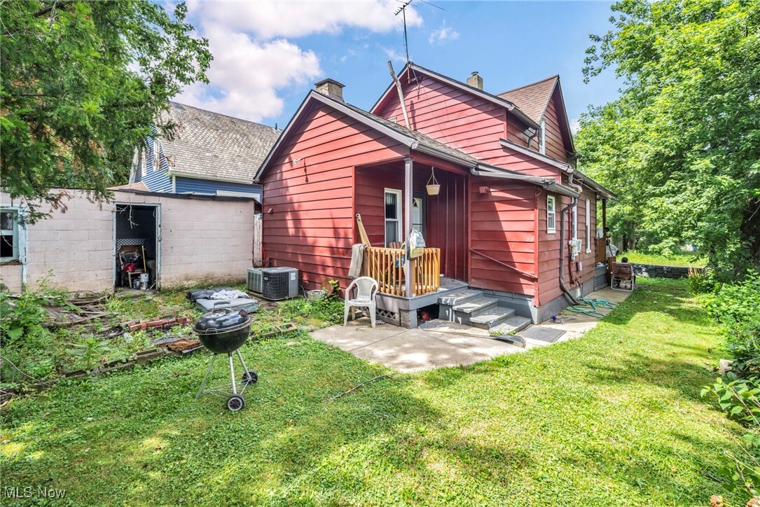 Property Photo: 4391 E 86th Street OH 44105