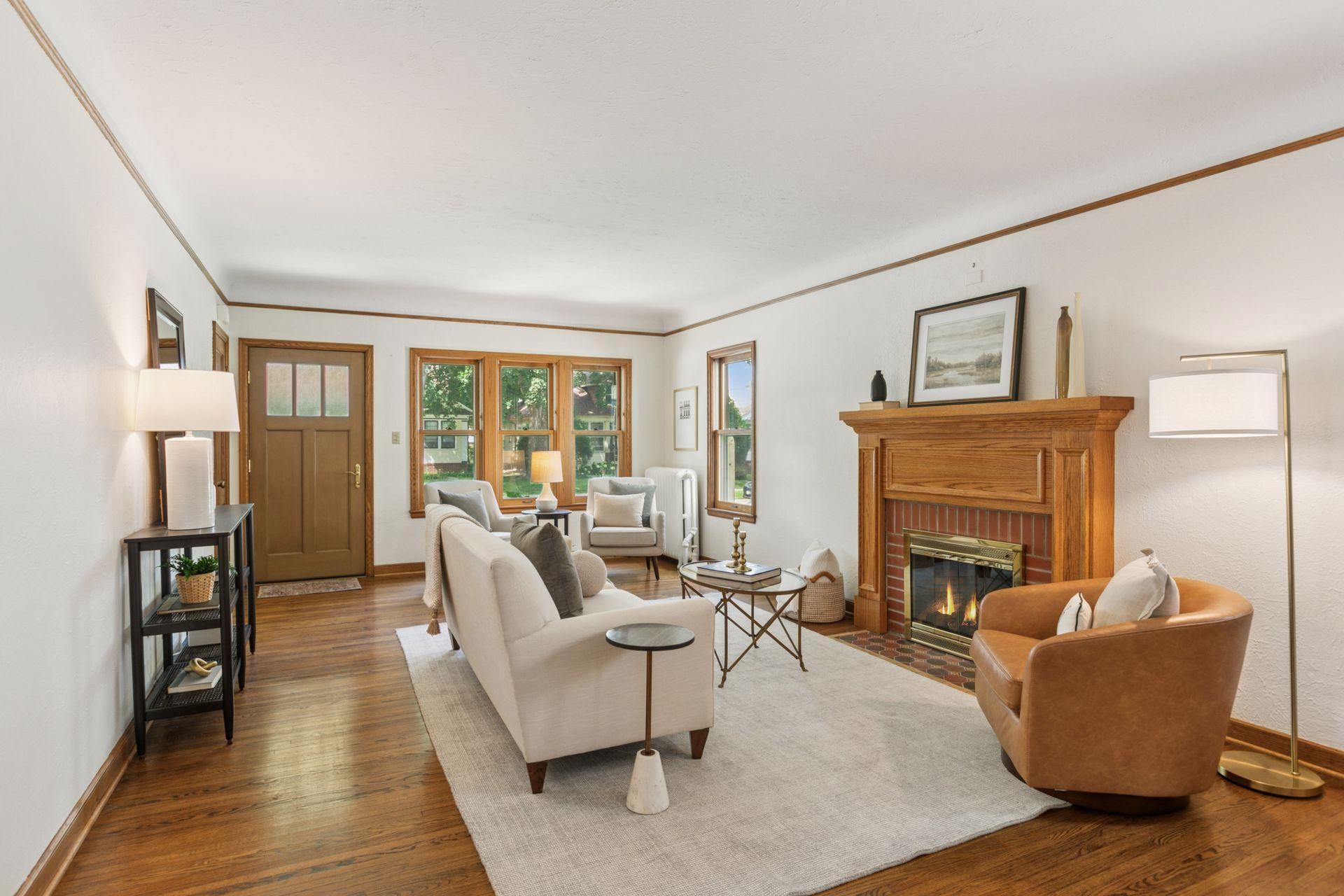Property Photo:  1818 Juliet Avenue  MN 55105 