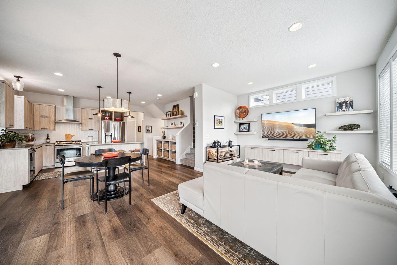 Property Photo: 16170 Duvane Way MN 55044