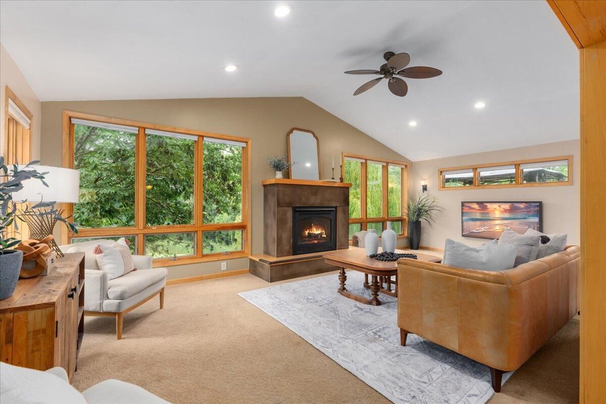 Property Photo: 2513 Burl Oak Curve WI 54016