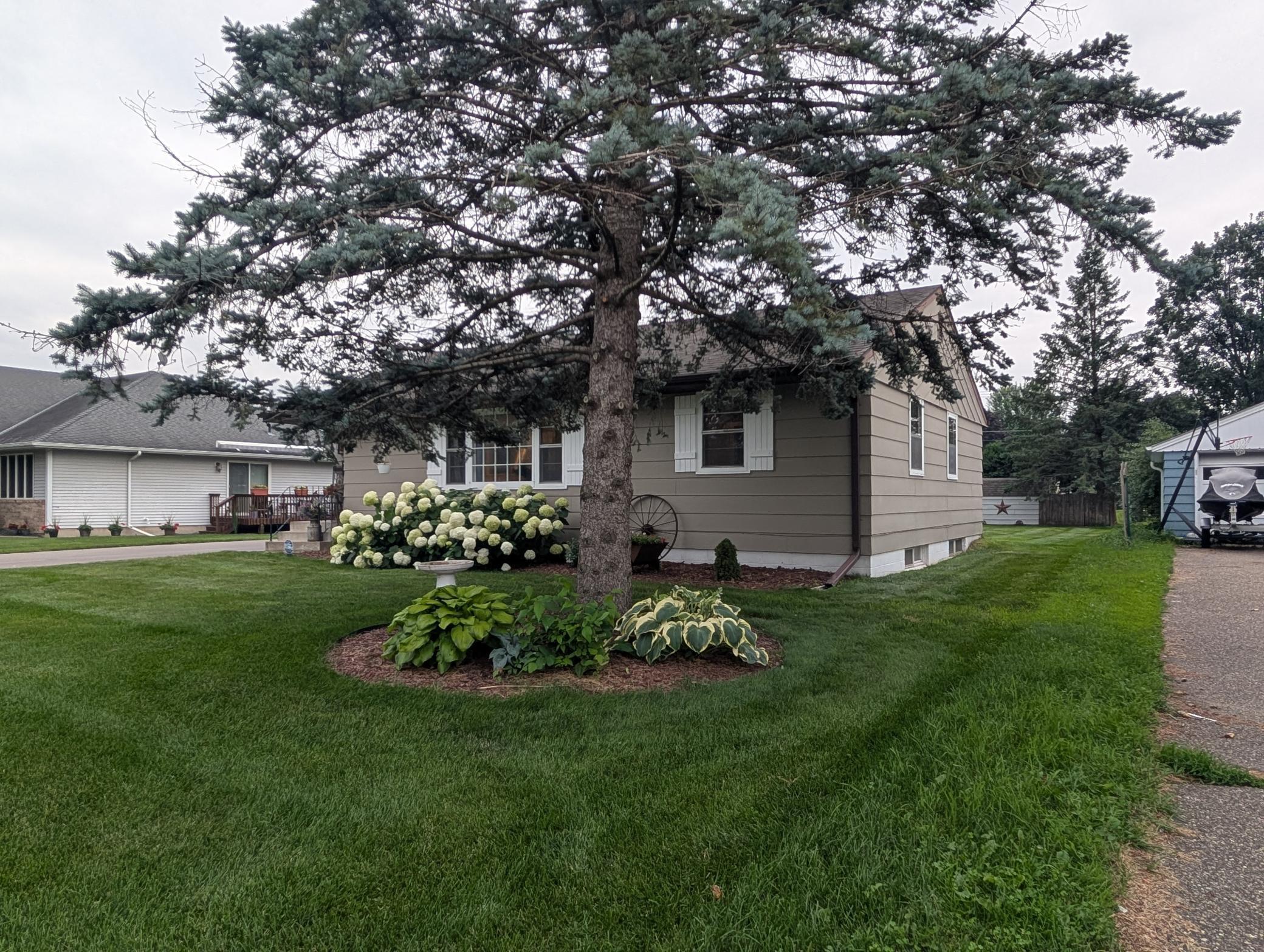 Property Photo: 28 Spruce Street MN 55024