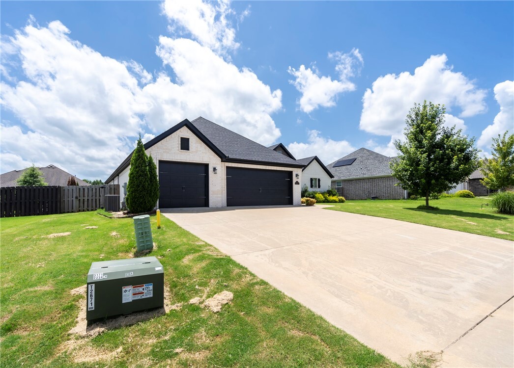 1210 Stoneybrook Lane  Bentonville AR 72713 photo
