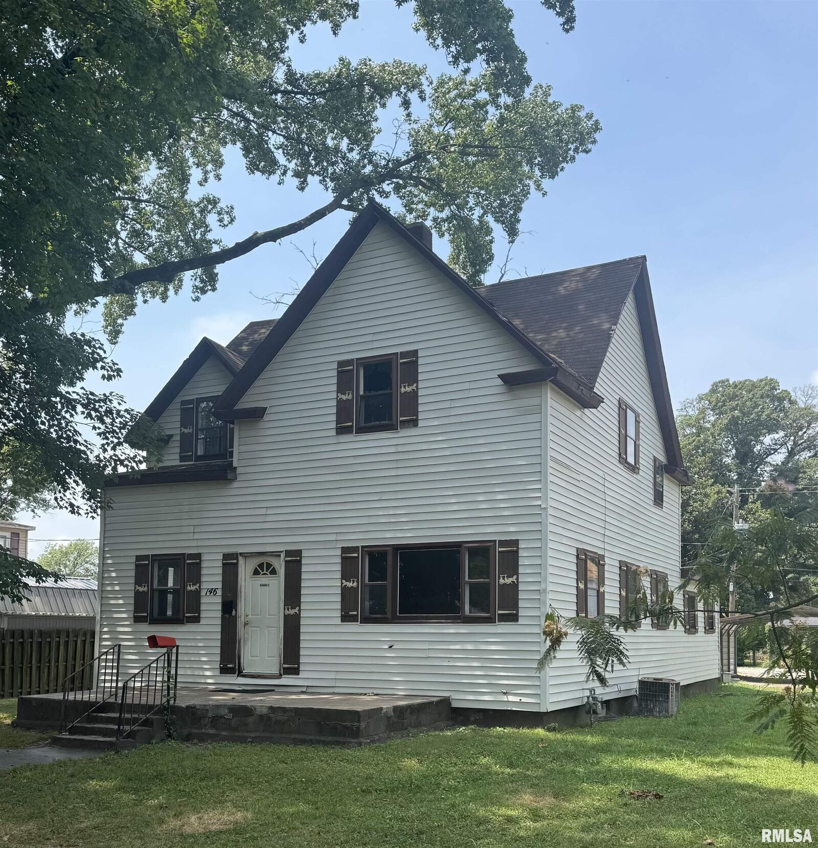 Property Photo:  146 Clinmar Place  IL 62801 