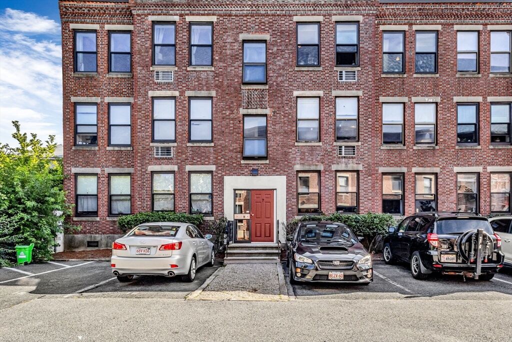 Property Photo: 7 Cypress Rd 706 MA 02135