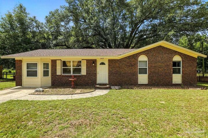 6409 Hunter St  Milton FL 32570 photo