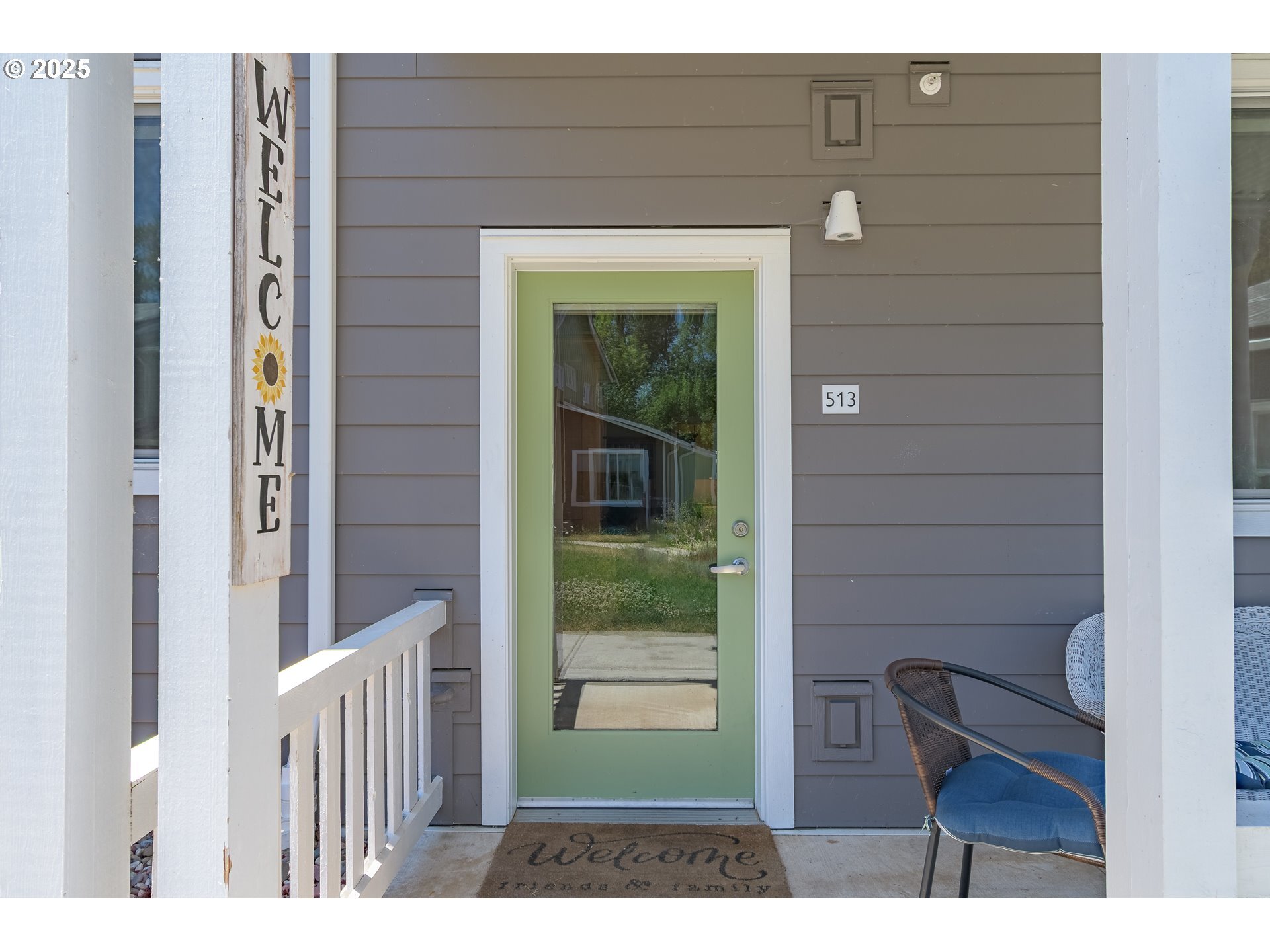 Property Photo:  172 Oakleigh Ln 513  OR 97404 