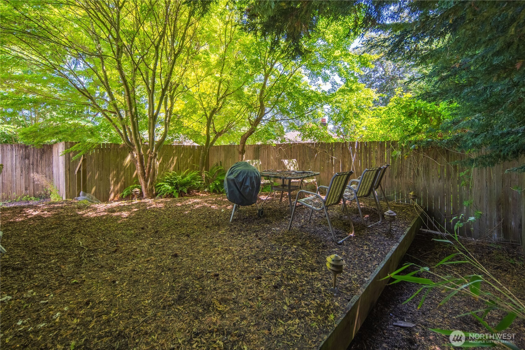 Property Photo: 4007 W Emerson Street WA 98199