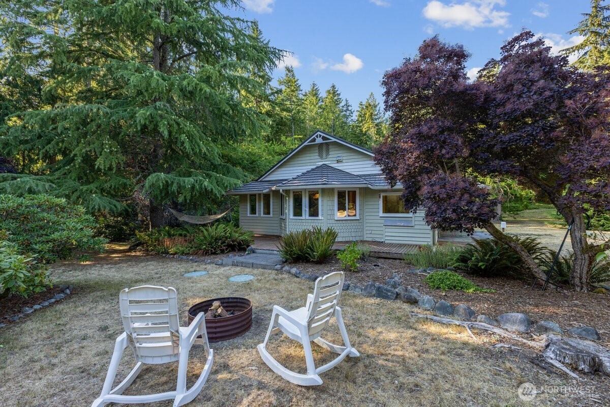 3323  Dorothys Lane  Clinton WA 98236 photo