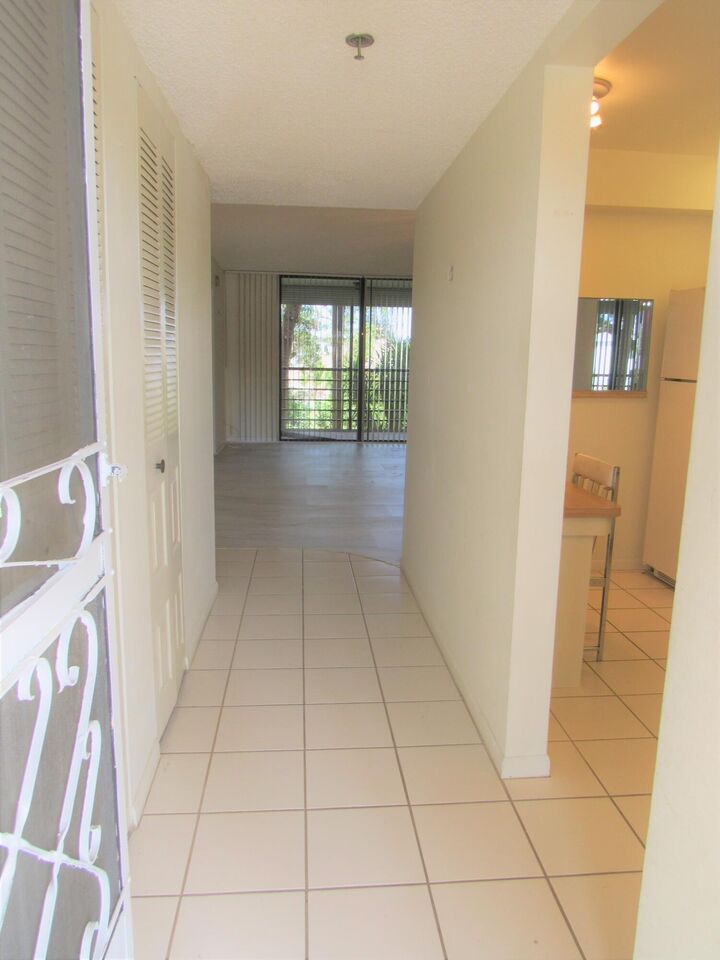 Property Photo: 4640 Lucerne Lakes Boulevard 206 FL 33467