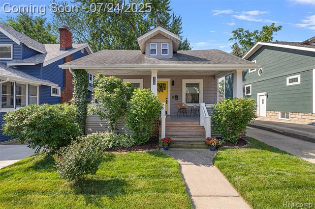 Property Photo: 308 Gardenia Avenue MI 48067