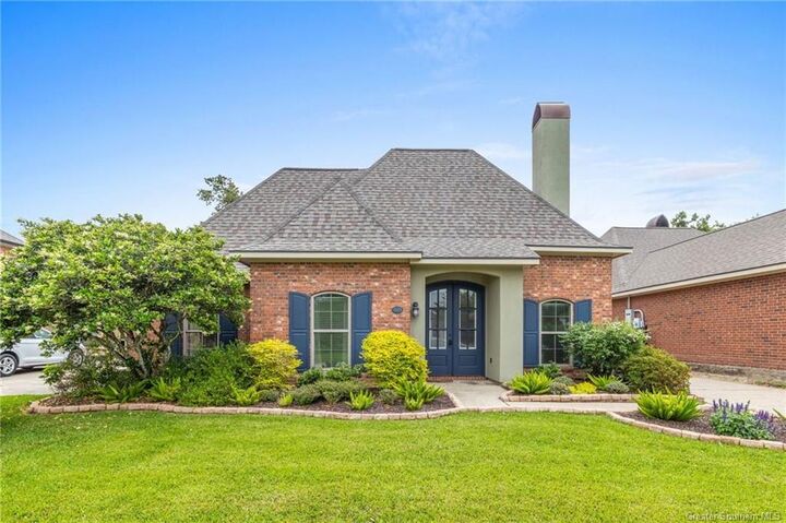 2225 La Cache Drive  Lake Charles LA 70601 photo