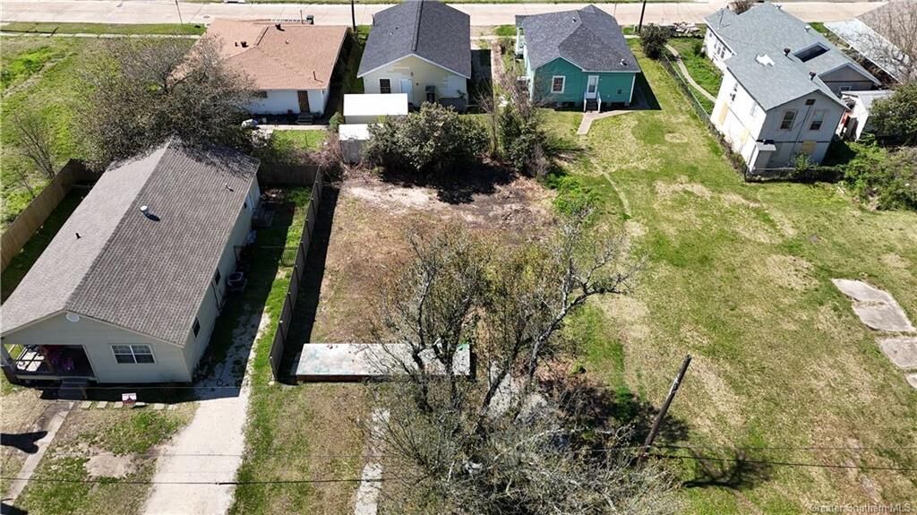 Property Photo: 740 V E Washington Street LA 70601