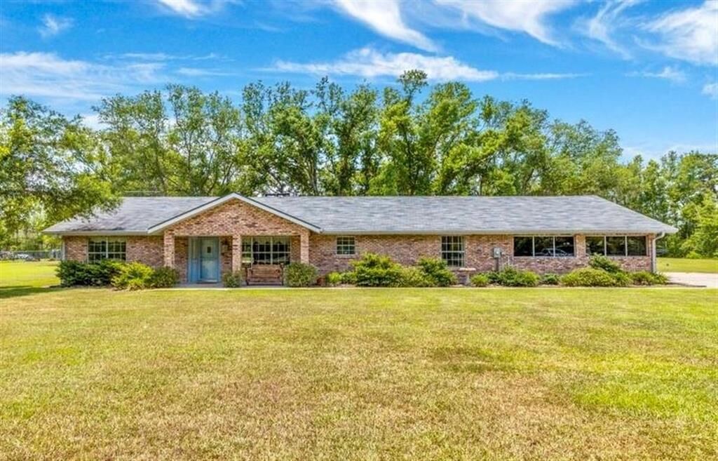 Property Photo:  3504 Mertz Road  LA 70615 