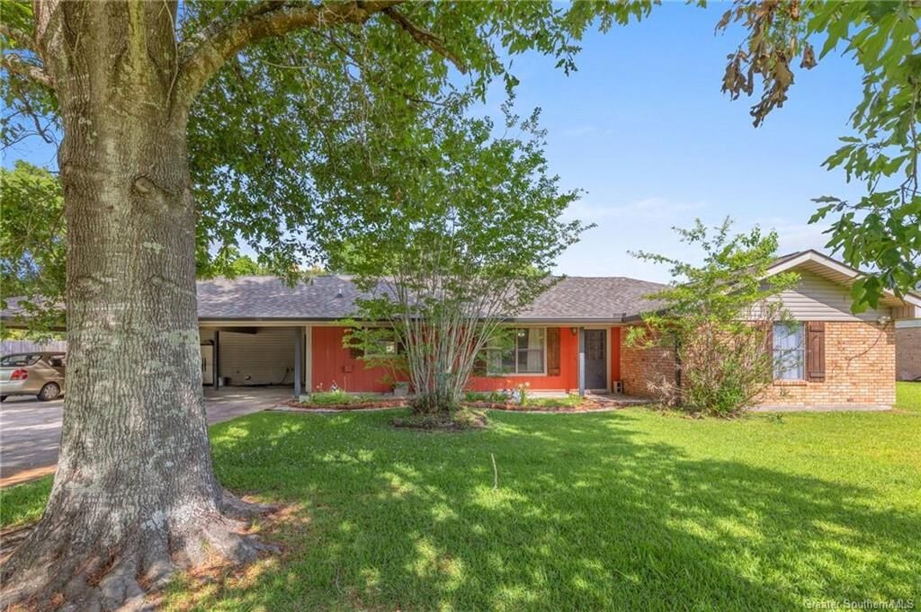Property Photo:  906 Fontenot Street  LA 70647 