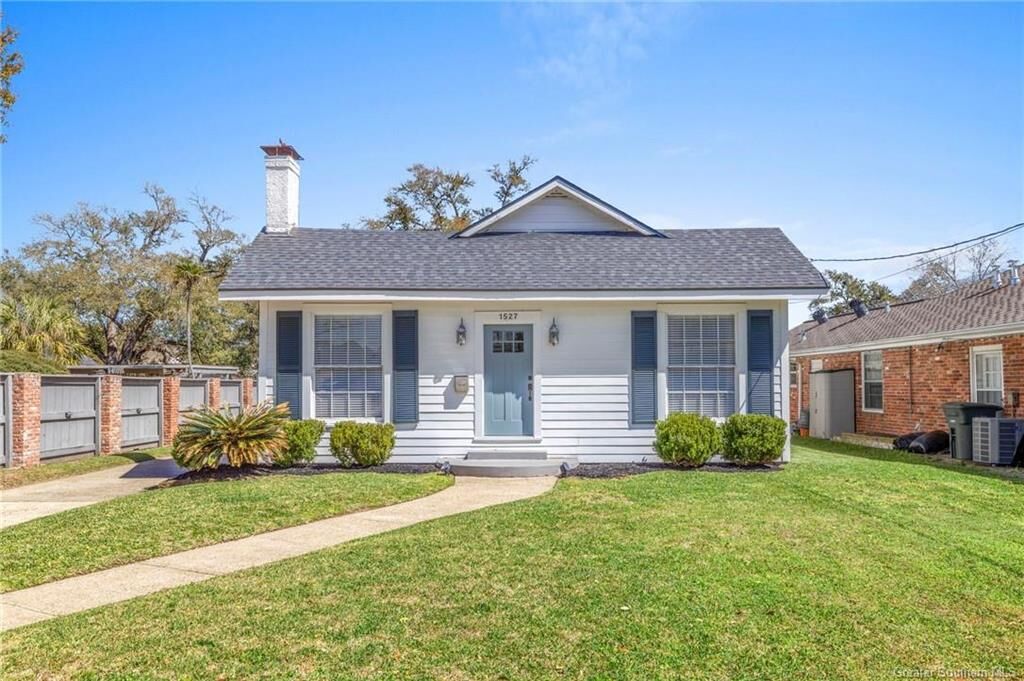 Property Photo: 1527 Foster Street LA 70601
