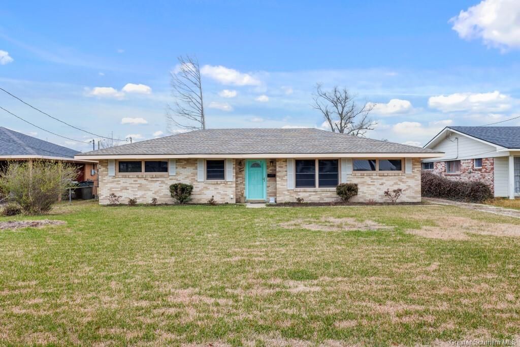 Property Photo: 1115 Mitchell Street LA 70607
