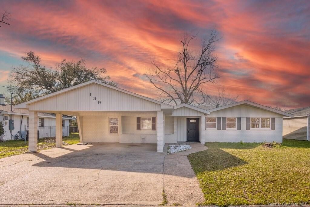 Property Photo: 139 Petite Street LA 70605