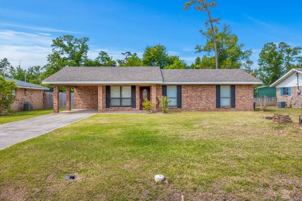 Property Photo:  1912 Linda Avenue  LA 70663 