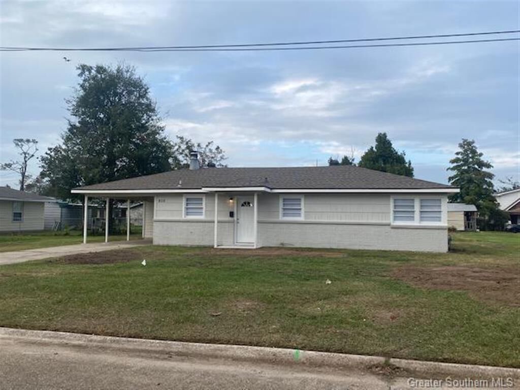 Property Photo: 810 Tillman Street LA 70669