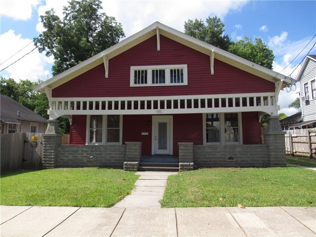 Property Photo:  422 Peake Street  LA 70601 