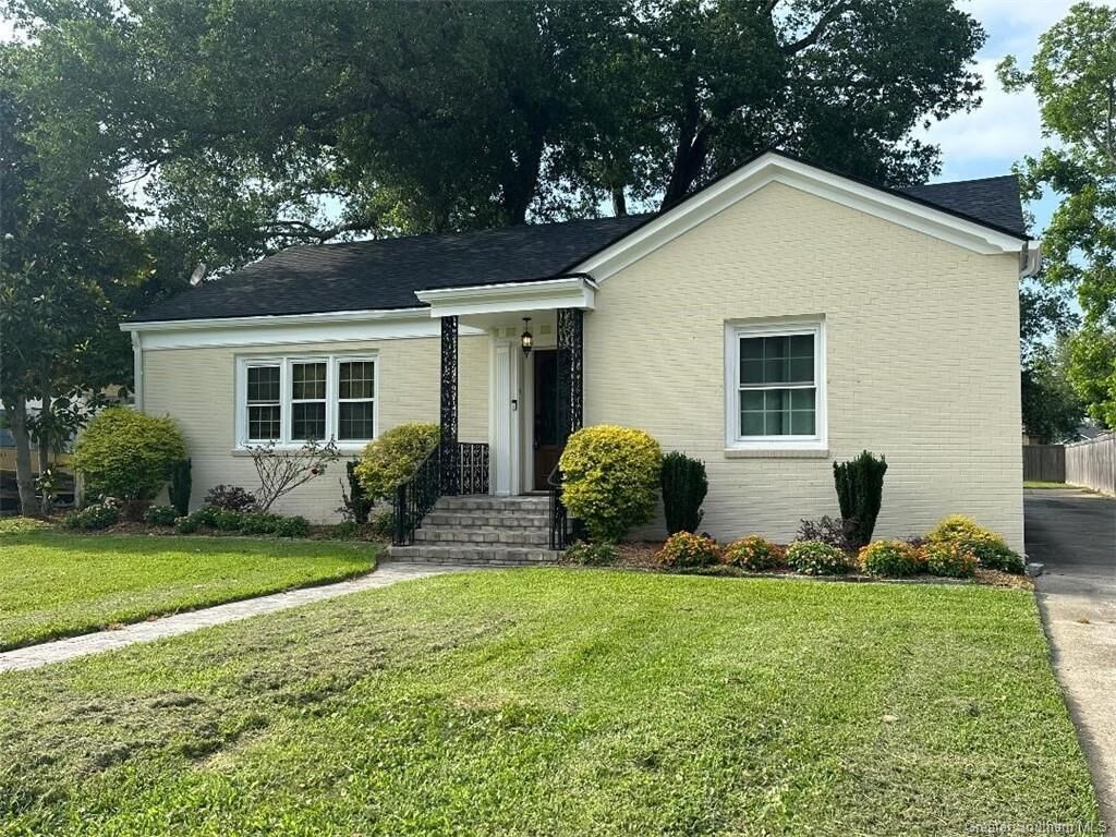 Property Photo:  1311 11th Street  LA 70601 