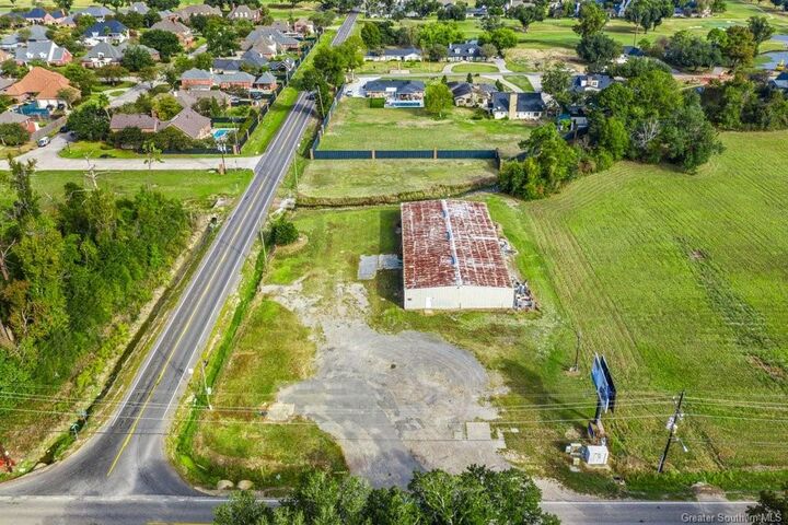 Property Photo:  3130 Country Club Road  LA 70605 