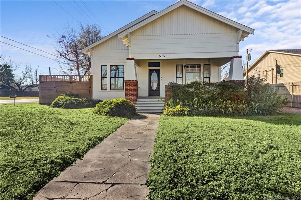 Property Photo:  515 S Polk Street S  LA 70591 