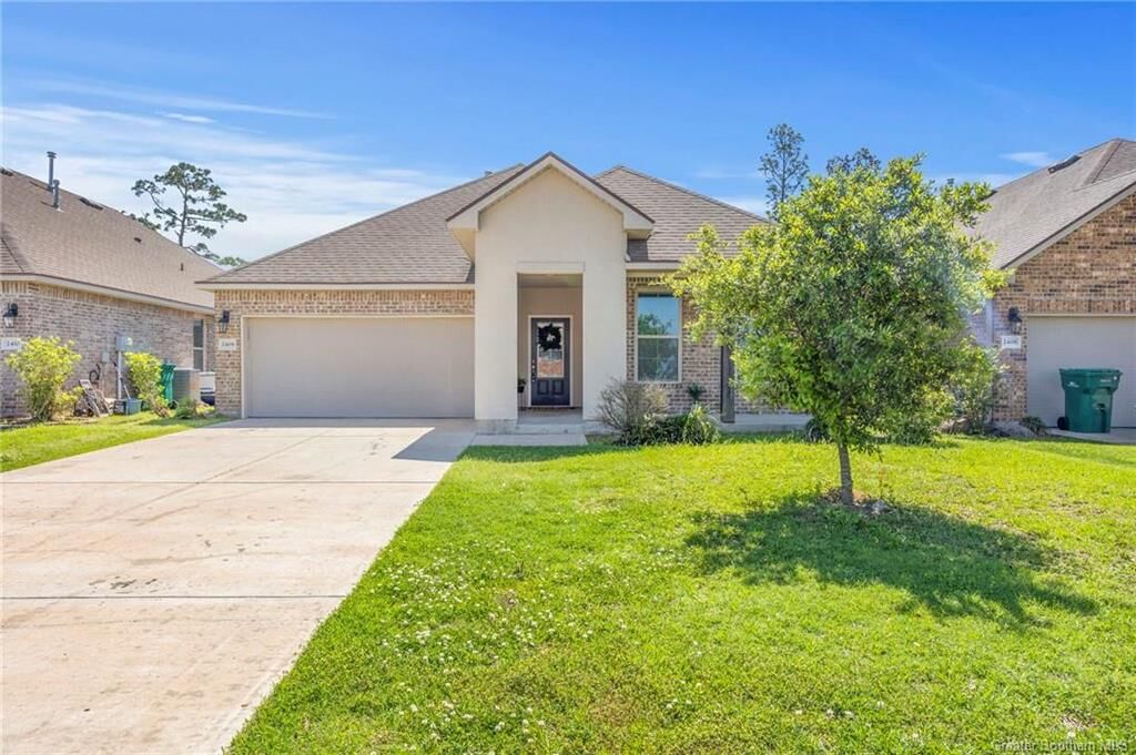 Property Photo: 2408 Fenimore Loop LA 70669