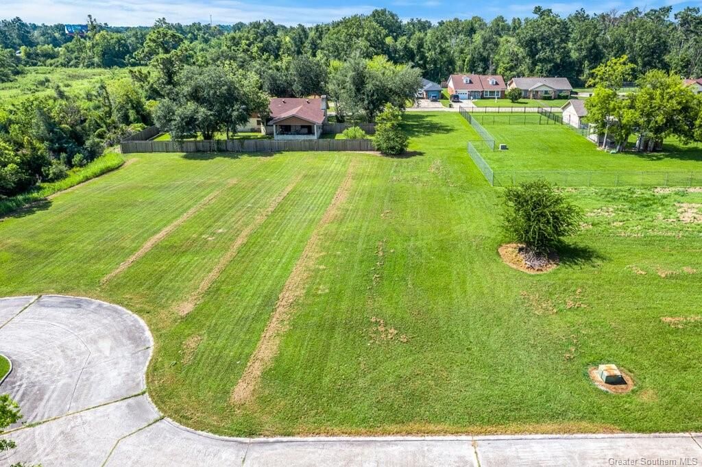 Property Photo: 0 Heatherridge Drive LA 70615