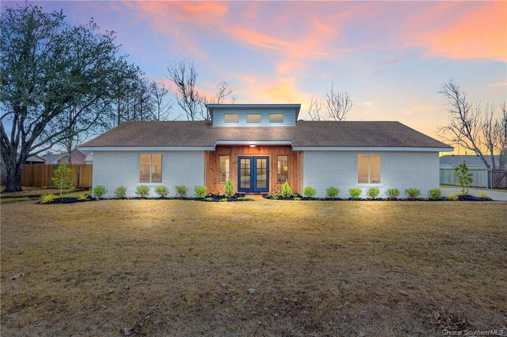 Property Photo:  6707 Sun Meadow Lane  LA 70605 