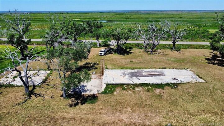 Property Photo: 5995 W Creole Highway W LA 70631
