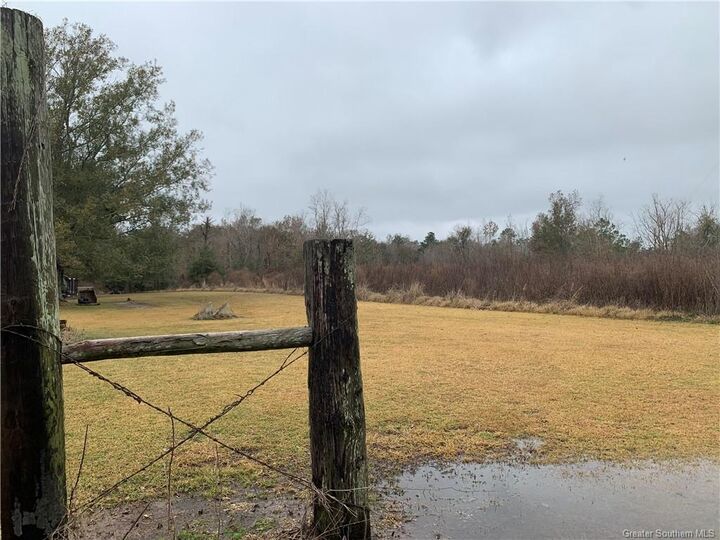 5264 Gray Road  Vinton LA 70668 photo