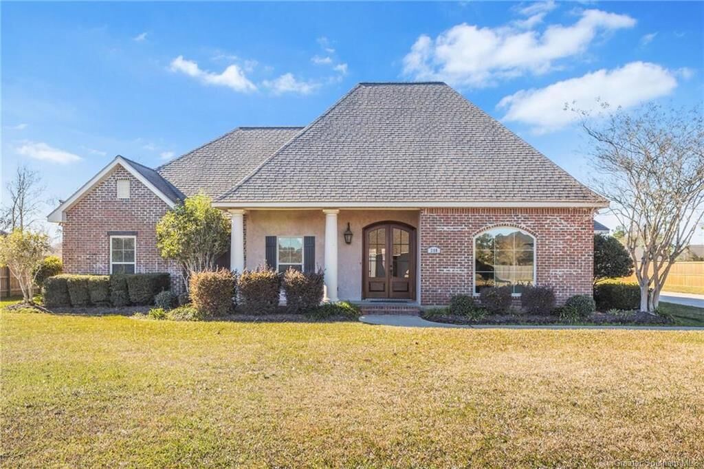 Property Photo: 208 Zinfandel Drive LA 70611