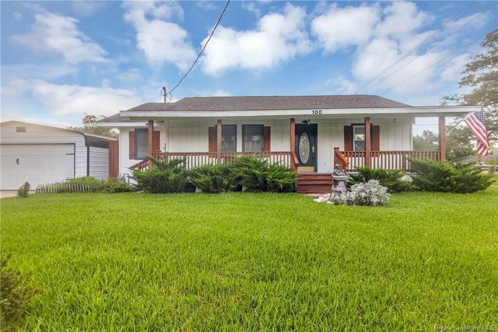 Property Photo: 100 Eli Street LA 70647
