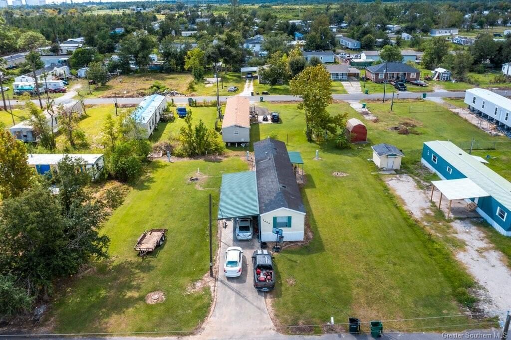 Property Photo: 7606 Ling Road 08, 7629 LA 70605