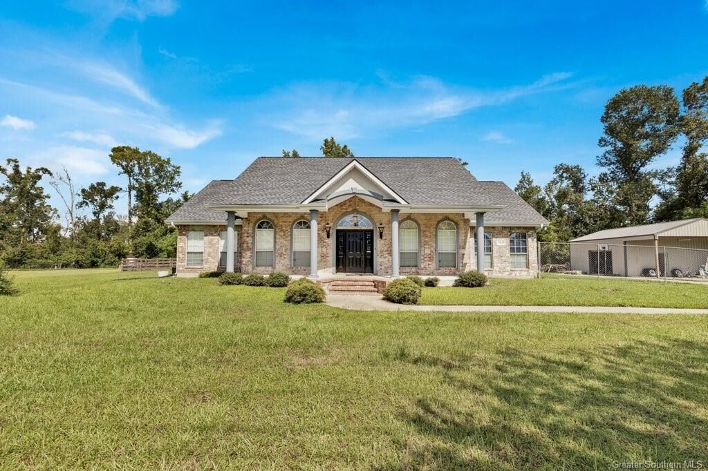 Property Photo: 3222 Paul White Road LA 70611