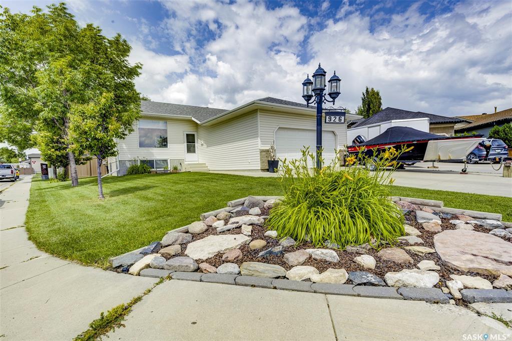 Property Photo: 926 Overholt Terrace SK S7N 4S7