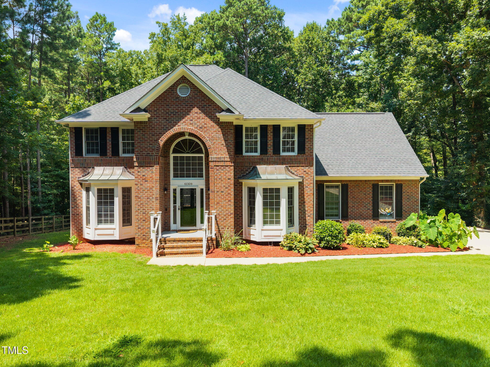Property Photo: 12309 Timbercroft Court NC 27613