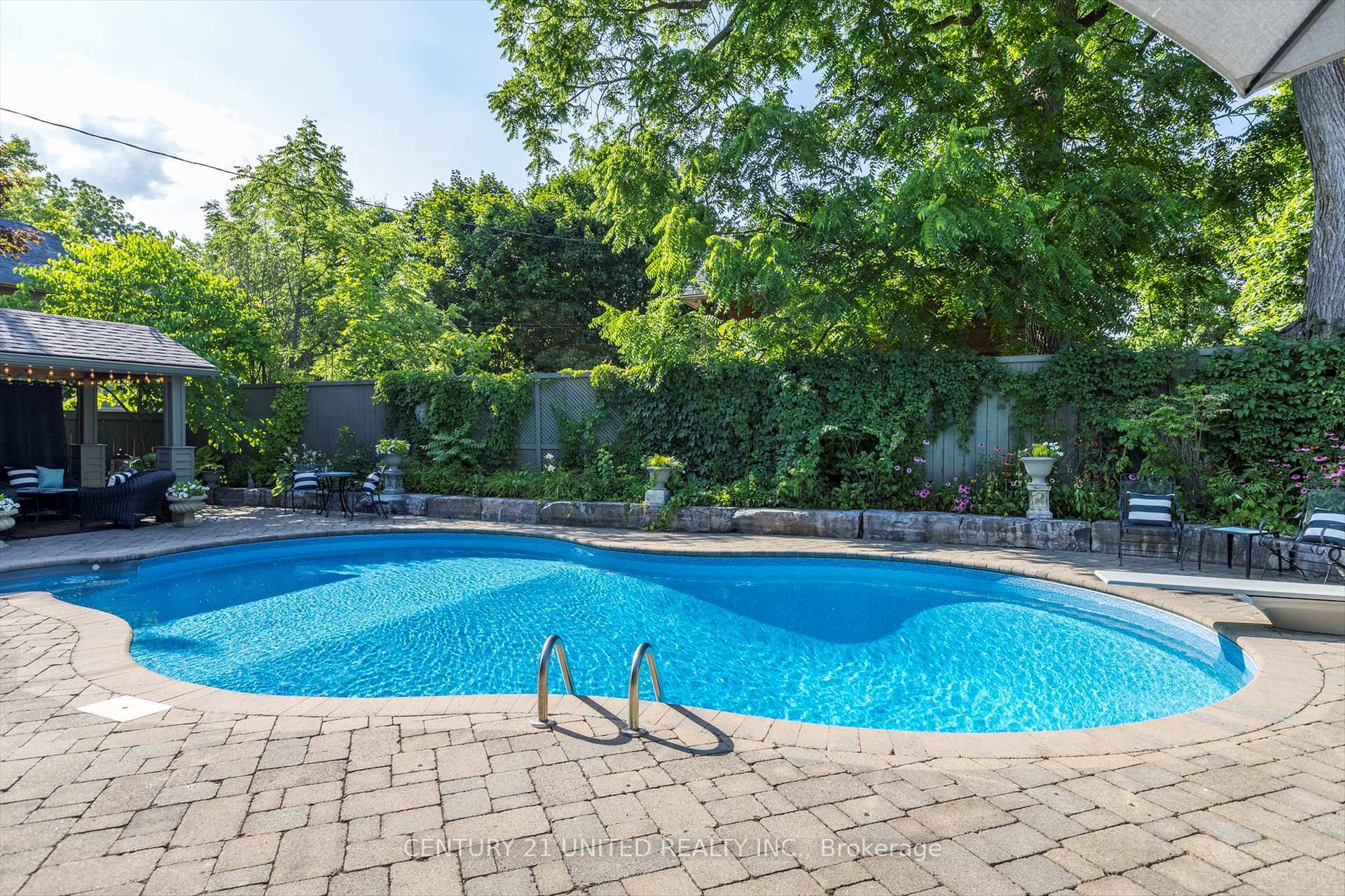 Property Photo: 466 Weller Street ON K9H 2N6
