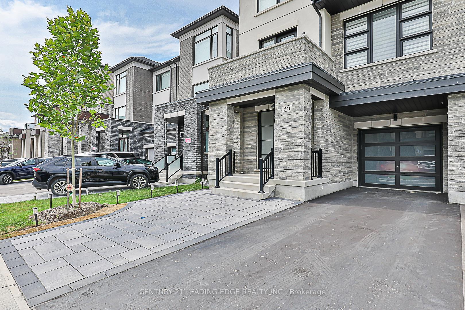 Photo de la propriété:  541 New England Court  ON L3X 0M5 
