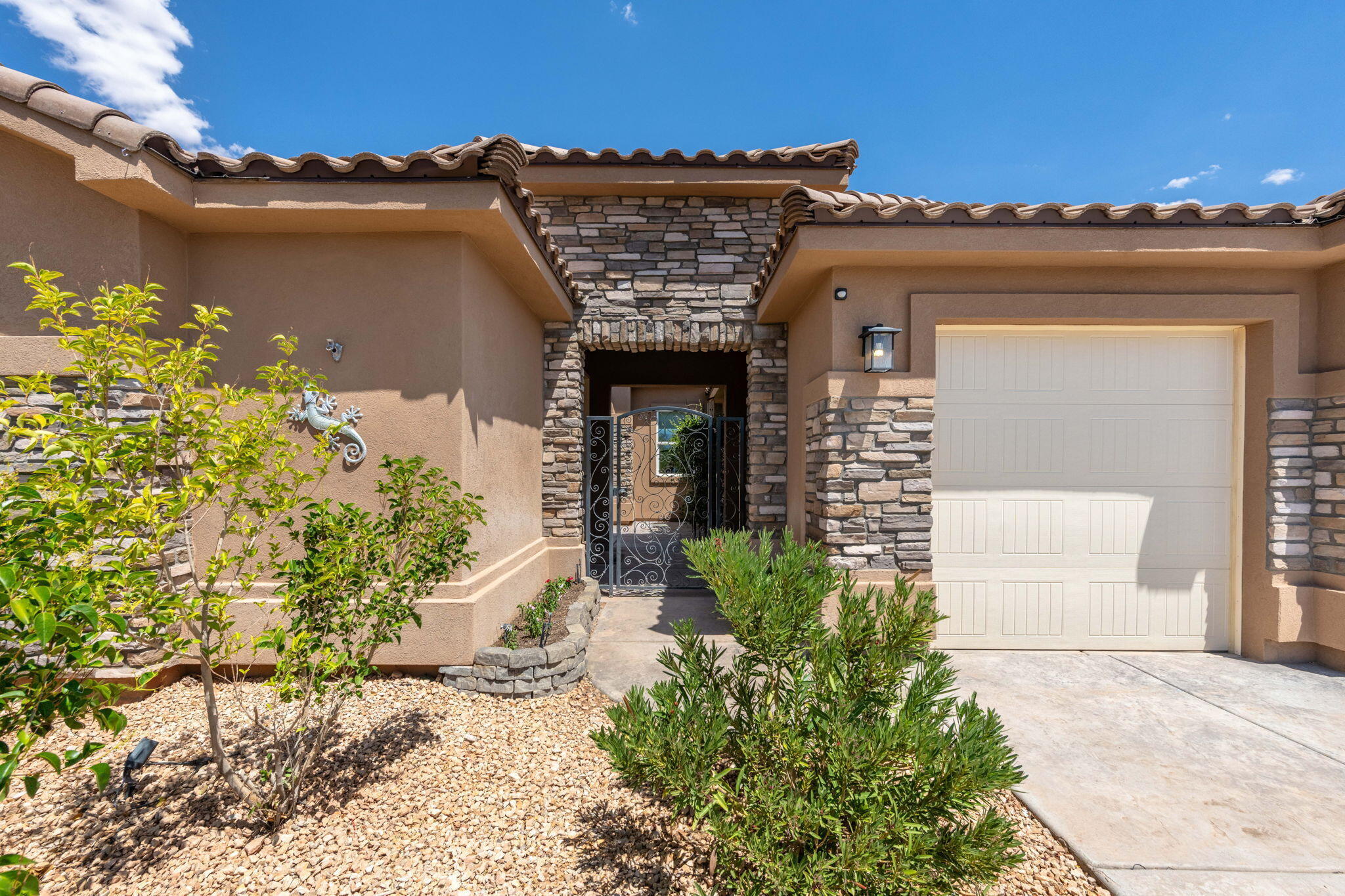 Property Photo:  3499 S 2710 E  UT 84790 