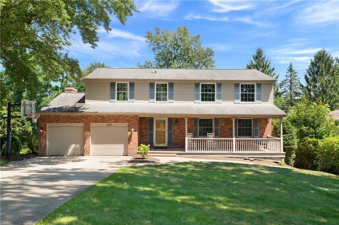 Property Photo:  1657 Red Mill Drive  PA 15241 