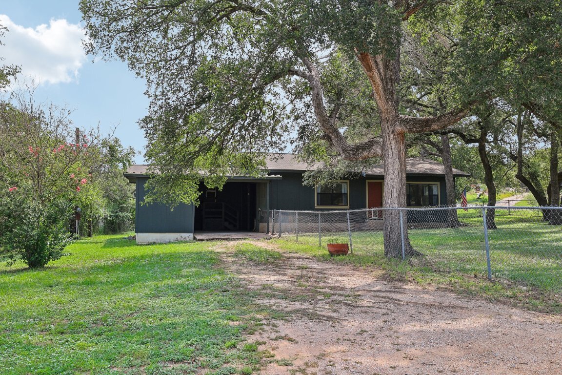 Property Photo:  201 Bronco Drive  TX 78611 