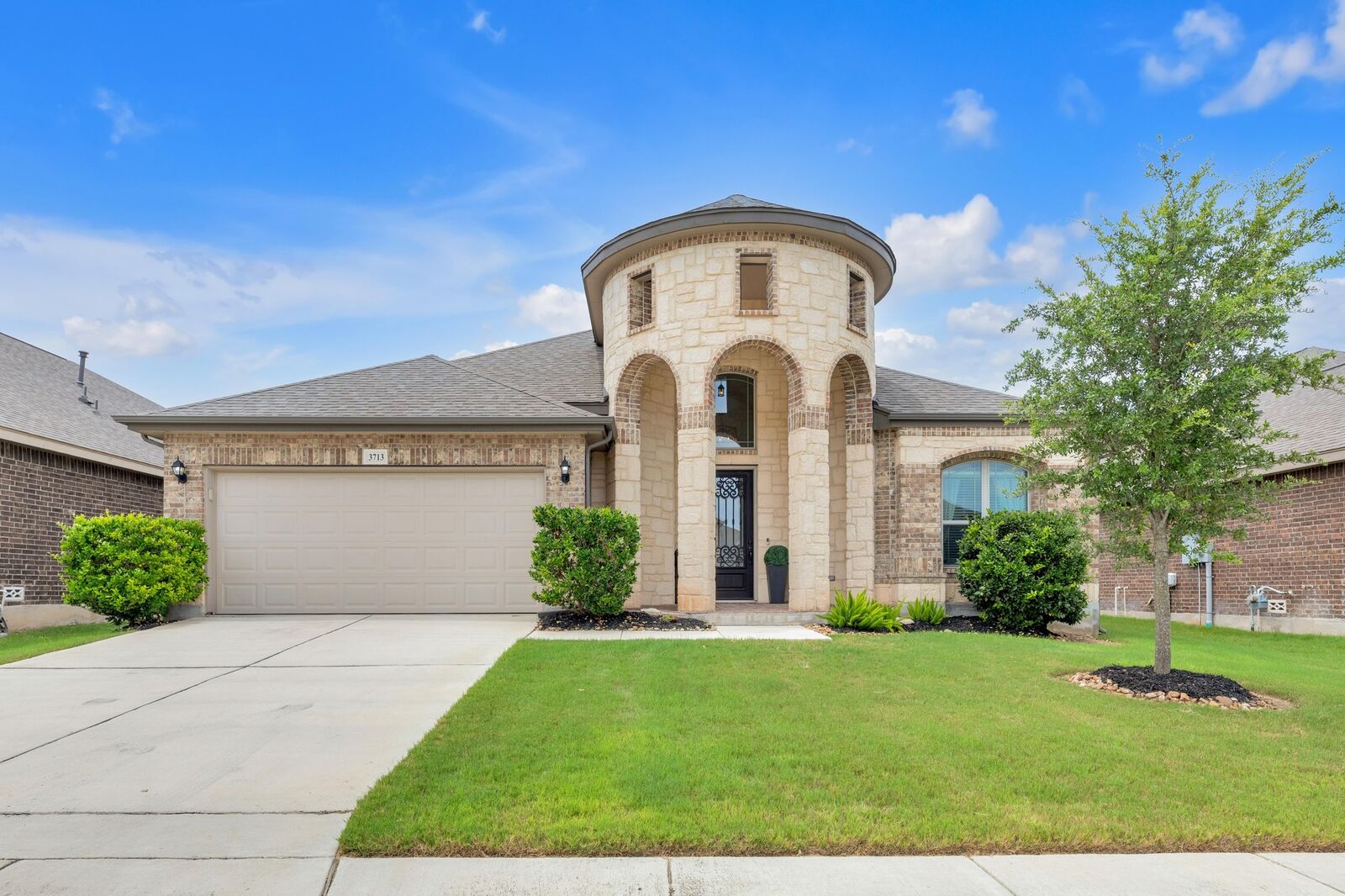 Property Photo:  3713 Cinkapin Drive  TX 78666 