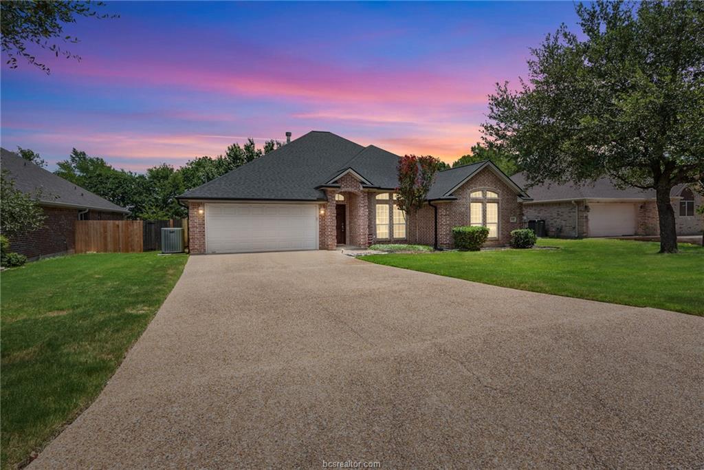 Property Photo: 2047 Ravenstone Loop TX 77845